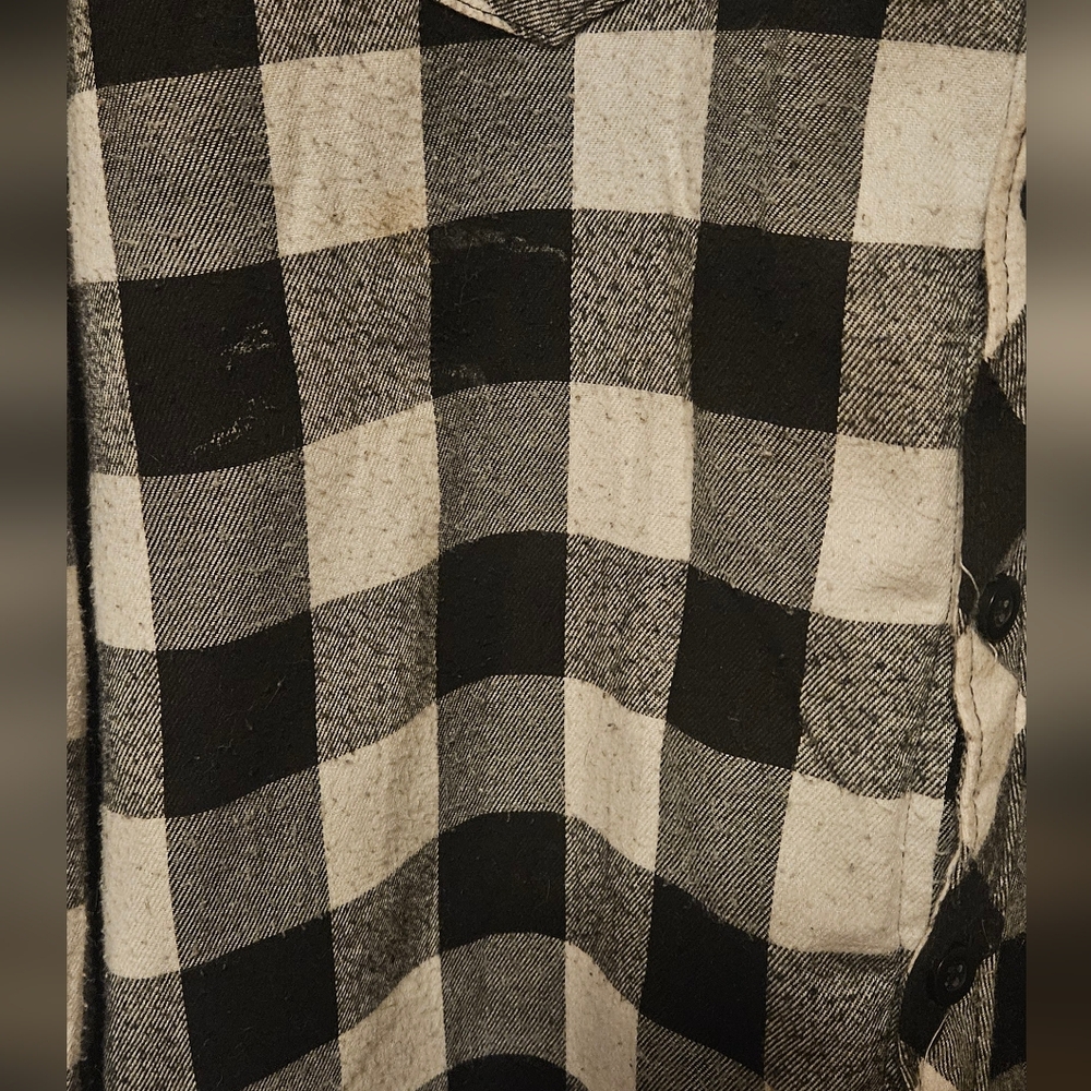 Black & White Plaid Flannel Jacket - Picture 2 of 5